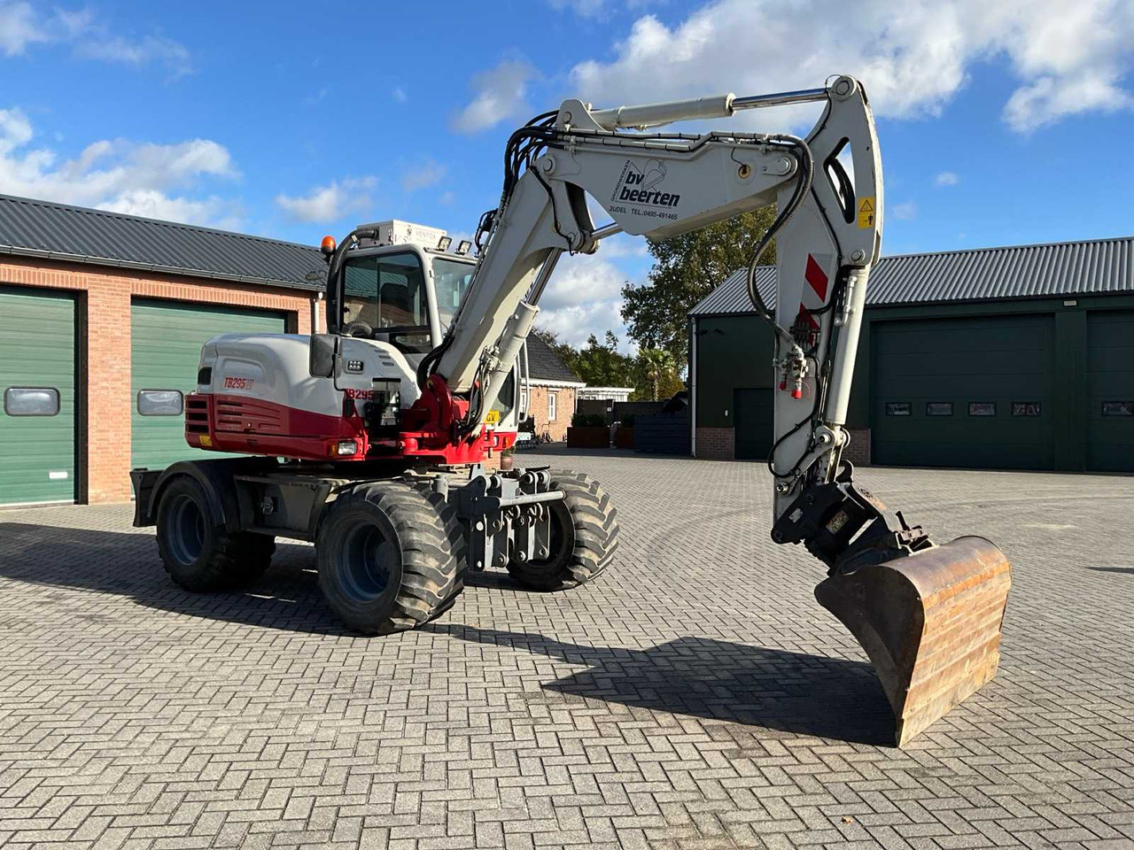 Takeuchi 2015 TAKEUCHI TB295W WHEELED EXCAVATOR - Wheel excavator: picture 2 Takeuchi 2015 TAKEUCHI TB295W WHEELED EXCAVATOR - Wheel excavator: picture 2