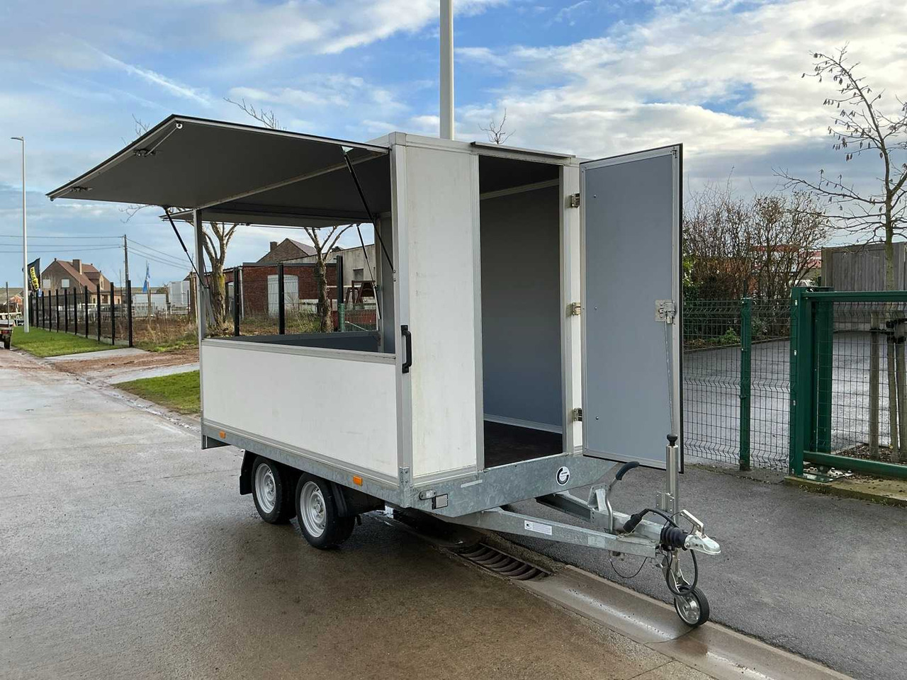 2023 HAPERT SAPPHIRE FOOD TRUCK - Trailer: picture 2 2023 HAPERT SAPPHIRE FOOD TRUCK - Trailer: picture 2