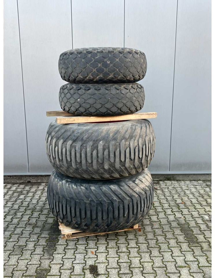 Trelleborg - Alliance - Fendt band op velg - Wheels and tires for Farm tractor: picture 1 Trelleborg - Alliance - Fendt band op velg - Wheels and tires for Farm tractor: picture 1
