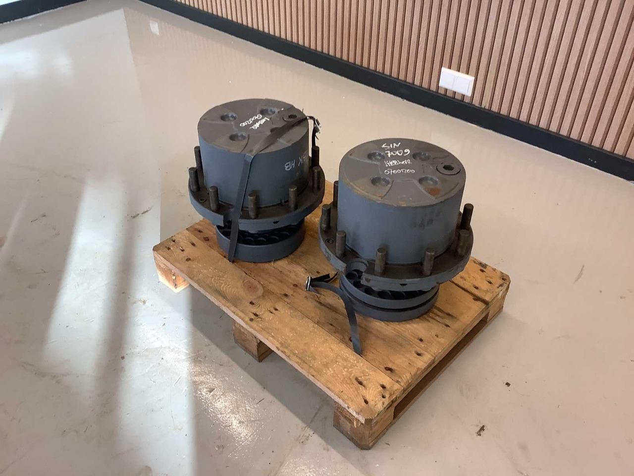 UNUSED 2X LIEBHERR 914 FINAL DELAY - Wheel excavator: picture 3 UNUSED 2X LIEBHERR 914 FINAL DELAY - Wheel excavator: picture 3