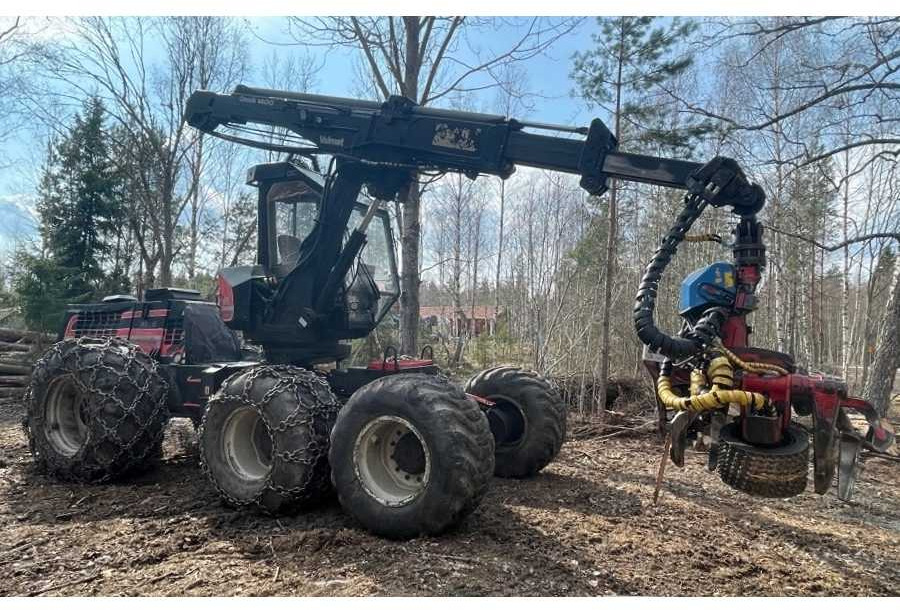 VALMET - 911 - HARVESTER - 1998 - Combine harvester: picture 1 VALMET - 911 - HARVESTER - 1998 - Combine harvester: picture 1
