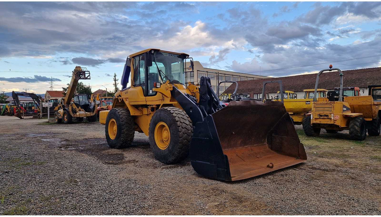 VOLVO 2008 VOLVO L90F WHEELED LOADER - Wheel loader: picture 1 VOLVO 2008 VOLVO L90F WHEELED LOADER - Wheel loader: picture 1