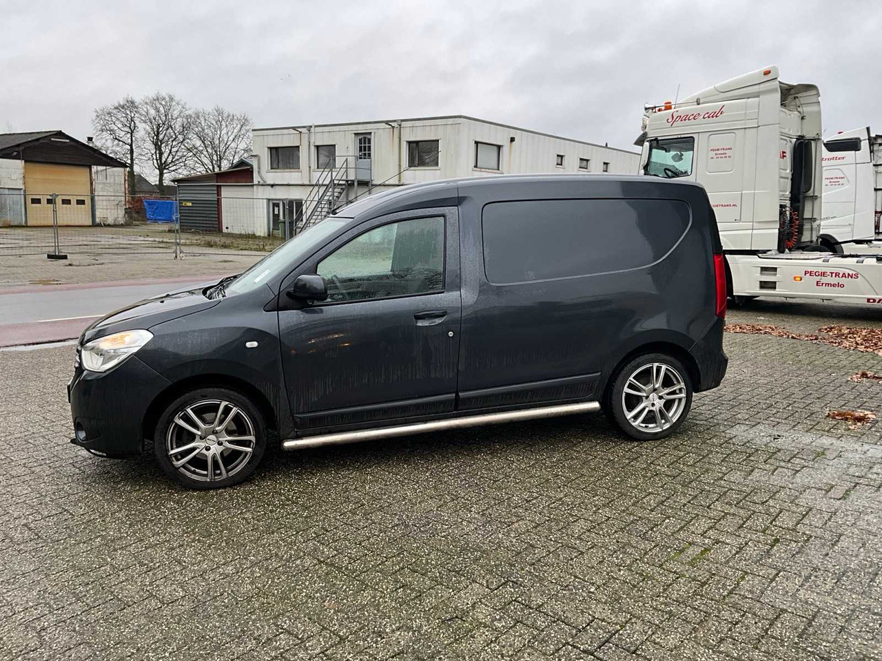 2018 DACIA DOKKER 1.5DCI 90 SOLID COMMERCIAL VEHICLE - Van: picture 2 2018 DACIA DOKKER 1.5DCI 90 SOLID COMMERCIAL VEHICLE - Van: picture 2