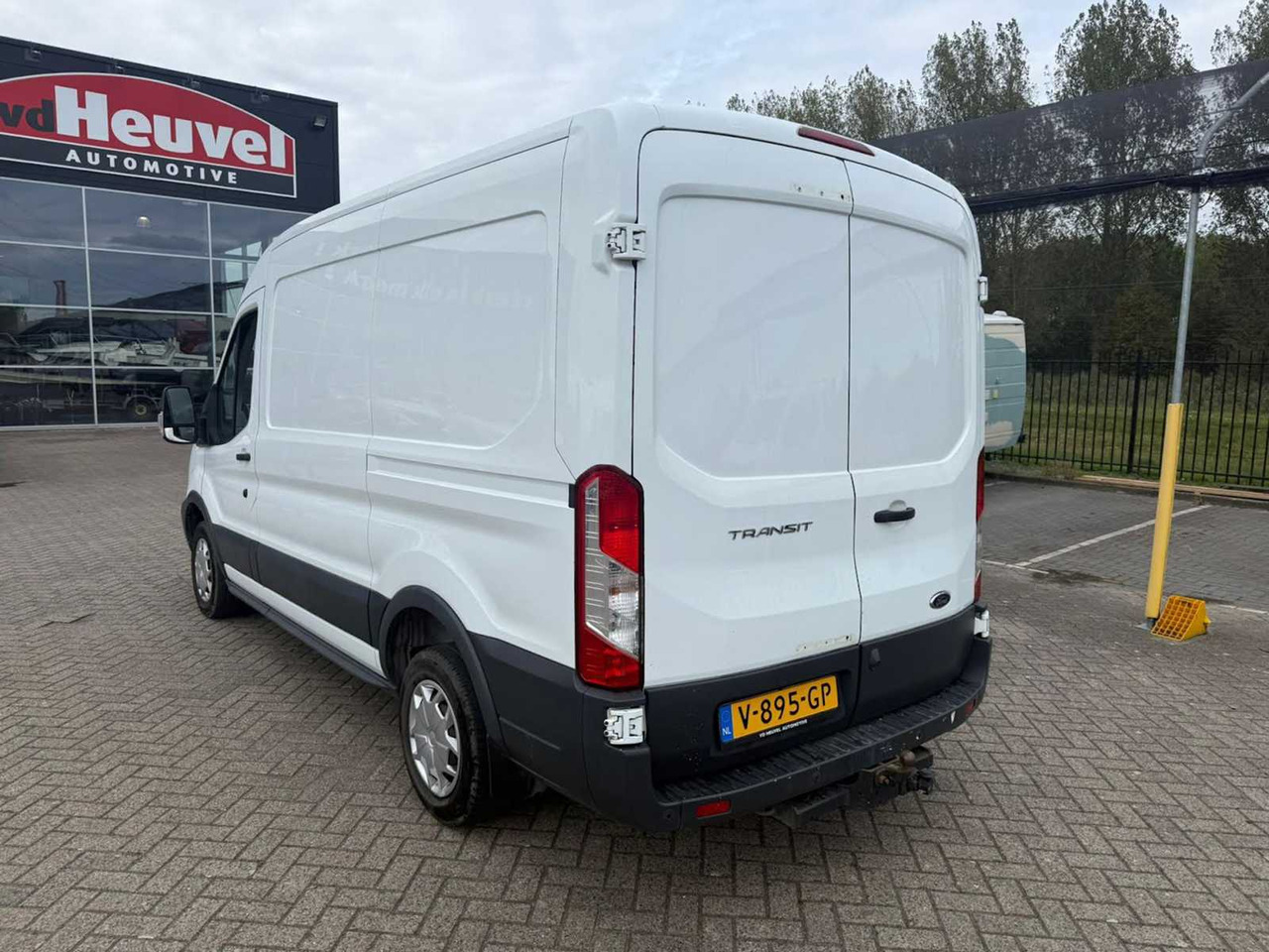 FORD TRANSIT COMMERCIAL VEHICLE - Van: picture 4 FORD TRANSIT COMMERCIAL VEHICLE - Van: picture 4