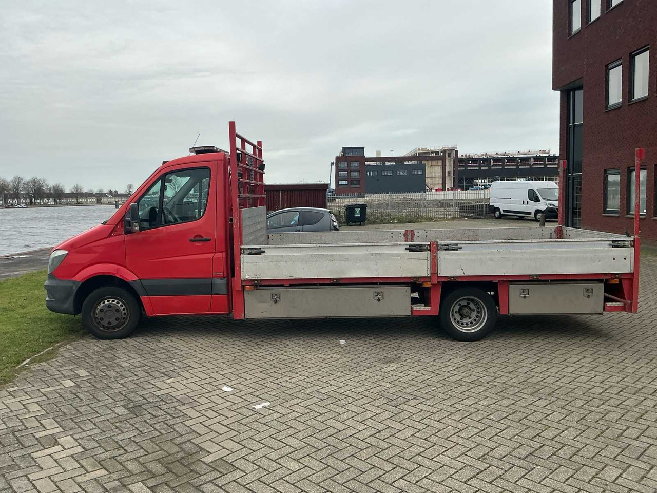 MERCEDES-BENZ SPRINTER 319 3.0 CDI 432 COMMERCIAL VEHICLE - Van: picture 2 MERCEDES-BENZ SPRINTER 319 3.0 CDI 432 COMMERCIAL VEHICLE - Van: picture 2