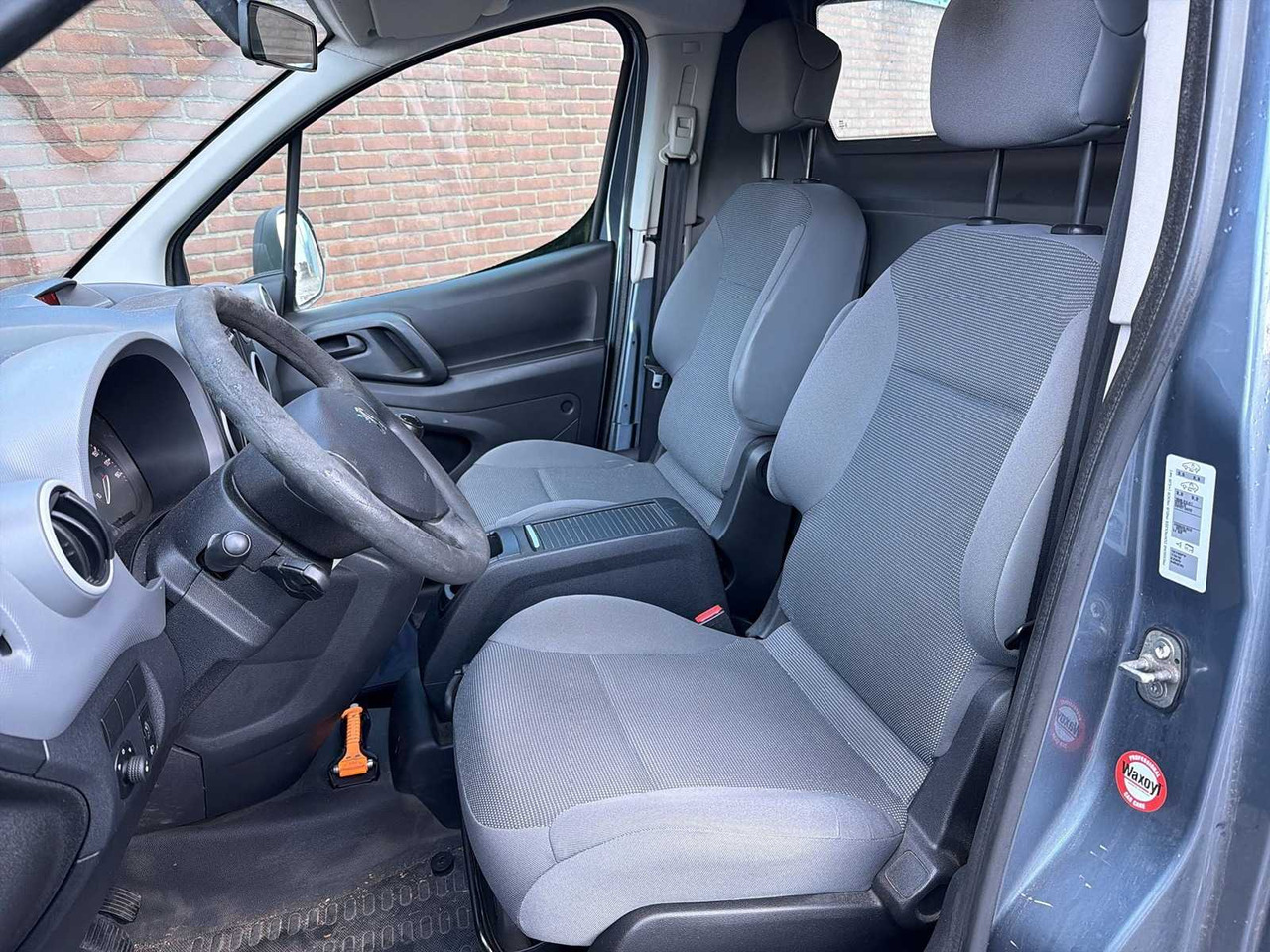 PEUGEOT PARTNER 120 1.6 HDI L1XR PR+ | 9-VRT-64 - Van: picture 4 PEUGEOT PARTNER 120 1.6 HDI L1XR PR+ | 9-VRT-64 - Van: picture 4