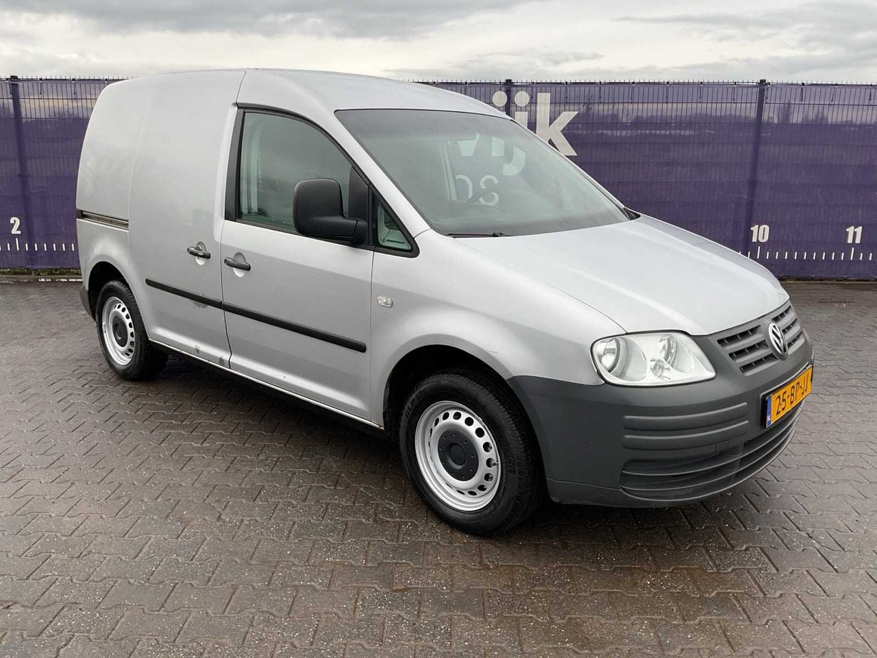 VOLKSWAGEN CADDY COMMERCIAL VEHICLE - Van: picture 2 VOLKSWAGEN CADDY COMMERCIAL VEHICLE - Van: picture 2