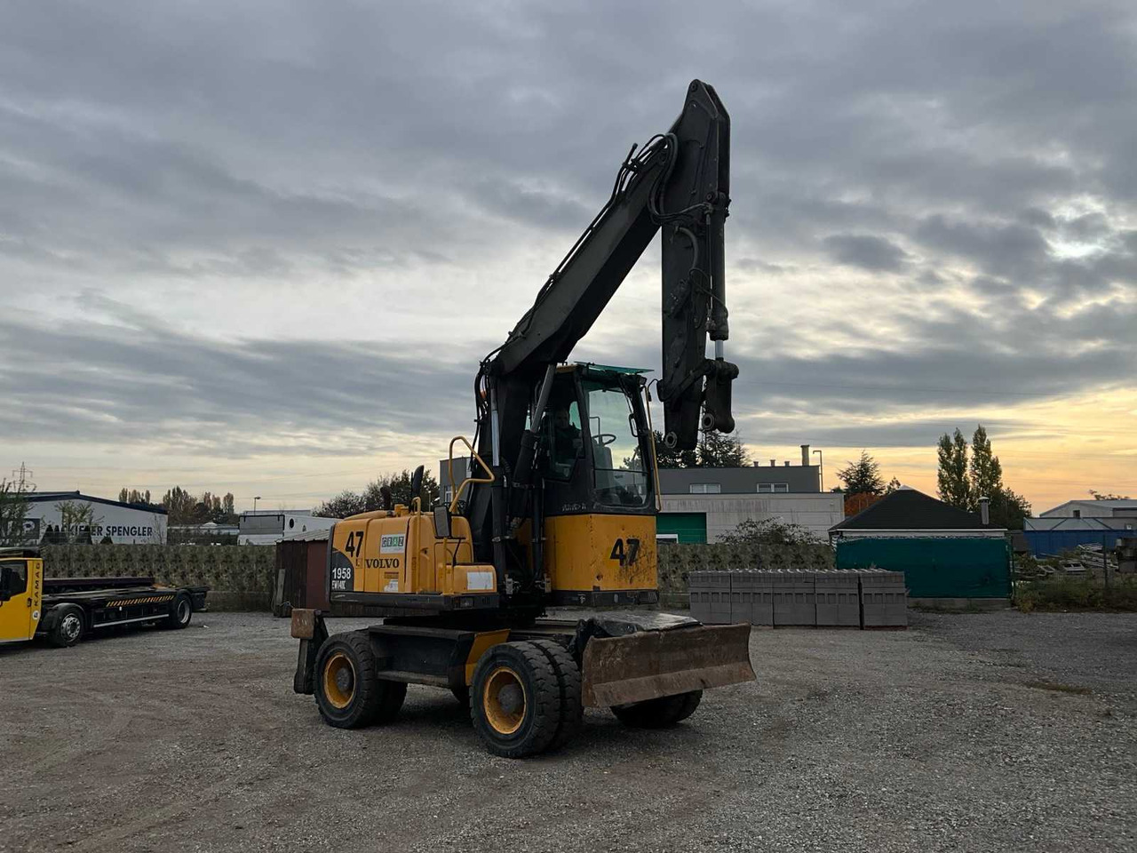 Volvo 2011 VOLVO EW140C WHEEL EXCAVATOR - Wheel excavator: picture 2 Volvo 2011 VOLVO EW140C WHEEL EXCAVATOR - Wheel excavator: picture 2