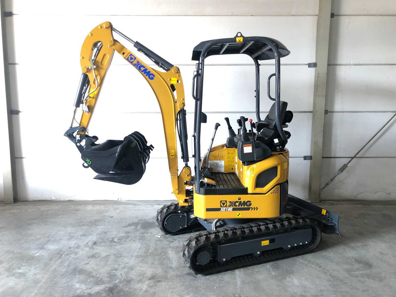 XCMG XE18E - Crawler excavator: picture 1 XCMG XE18E - Crawler excavator: picture 1