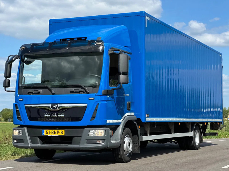 Box truck MAN TGL: picture 1