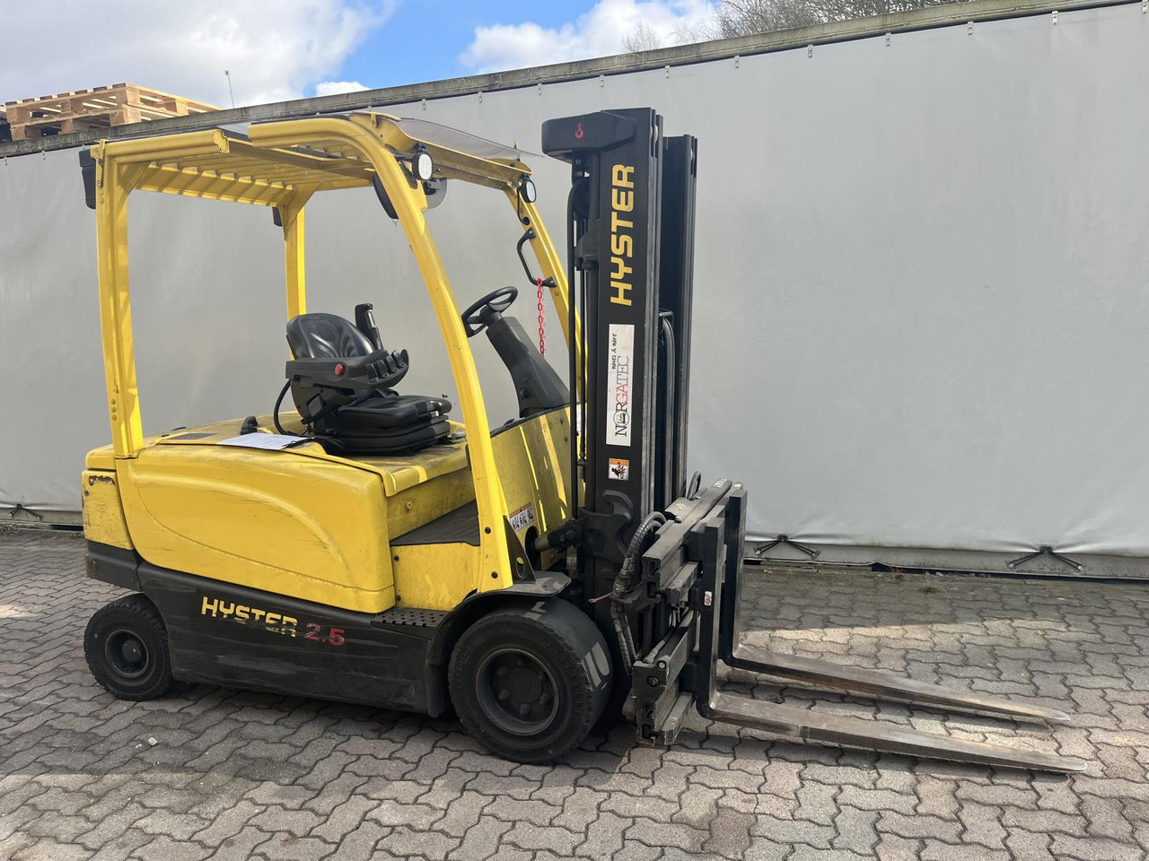 Hyster J2.5XN - Electric forklift: picture 5 Hyster J2.5XN - Electric forklift: picture 5