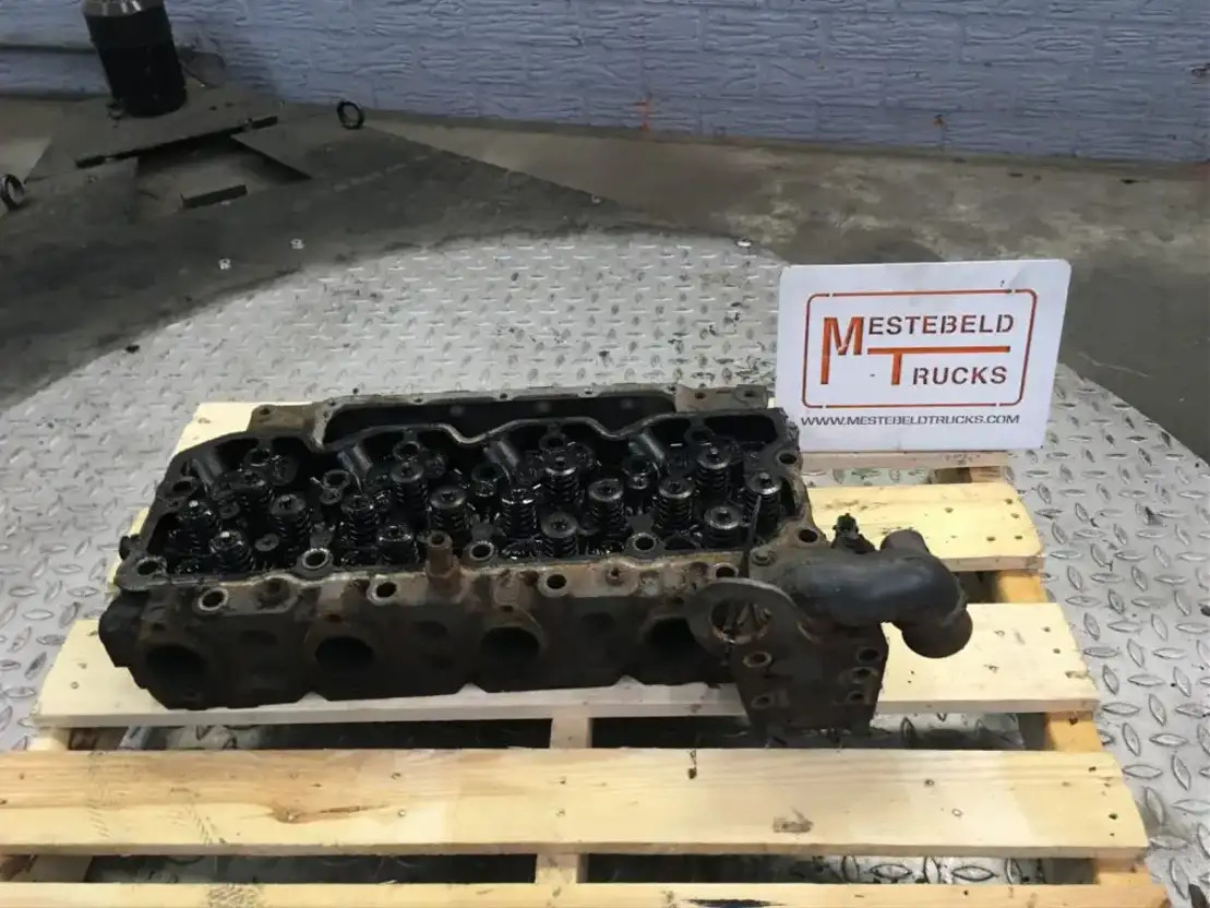DAF Cilinderkop - Engine and parts for Truck: picture 1 DAF Cilinderkop - Engine and parts for Truck: picture 1