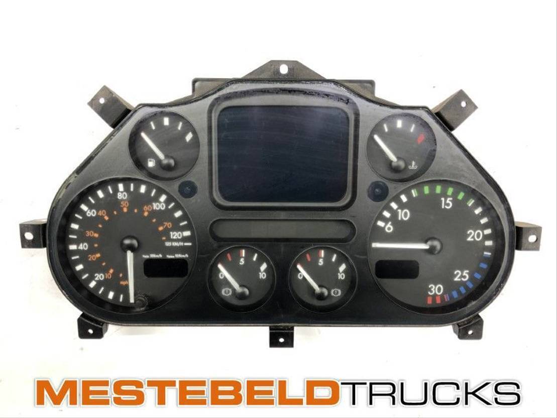 DAF Instrumentenpaneel - Dashboard for Truck: picture 1 DAF Instrumentenpaneel - Dashboard for Truck: picture 1