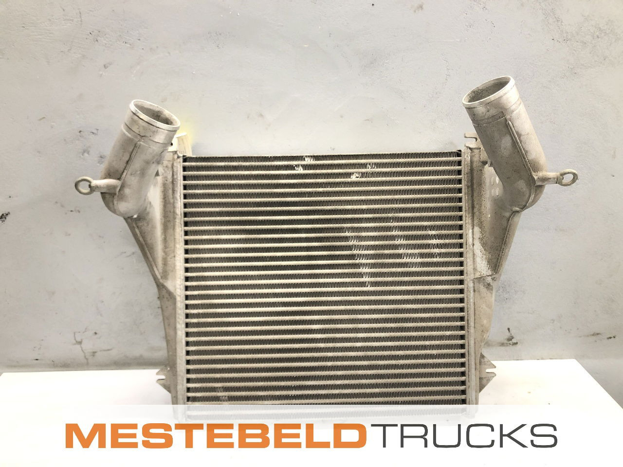DAF Intercooler 75CF - Intercooler for Truck: picture 1 DAF Intercooler 75CF - Intercooler for Truck: picture 1