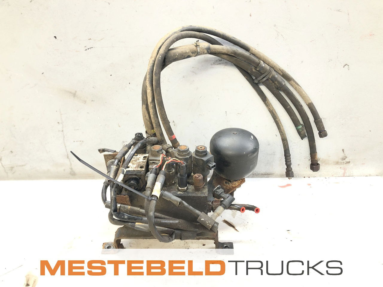 DAF Stuurcilinderregelklep - Steering for Truck: picture 1 DAF Stuurcilinderregelklep - Steering for Truck: picture 1