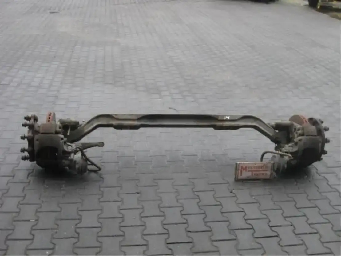 DAF Vooras XF 95 - Front axle for Truck: picture 1 DAF Vooras XF 95 - Front axle for Truck: picture 1