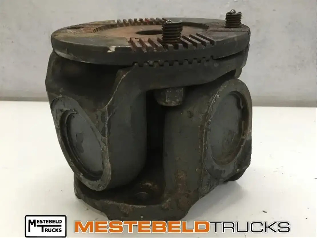 Ginaf Kruiskoppeling tussenas - Drive shaft for Truck: picture 1 Ginaf Kruiskoppeling tussenas - Drive shaft for Truck: picture 1
