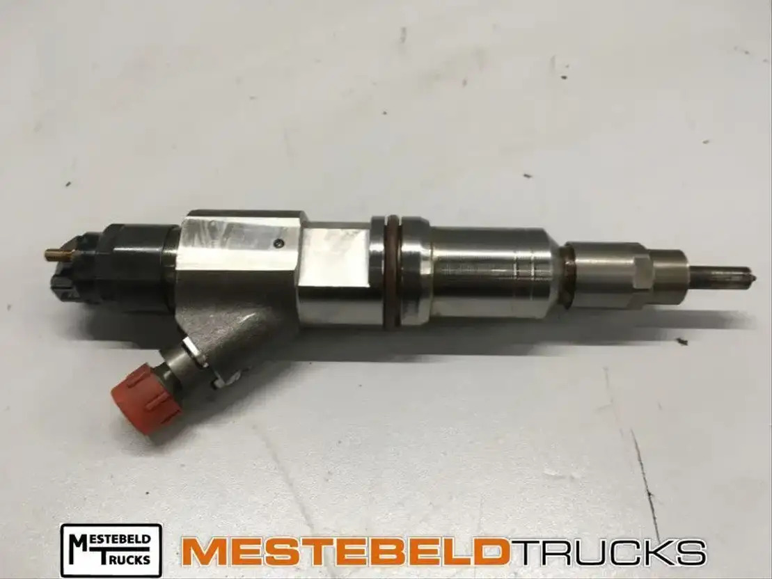Iveco Injector cursor 9 - Injector for Truck: picture 1 Iveco Injector cursor 9 - Injector for Truck: picture 1