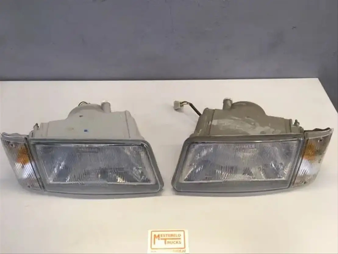 Iveco Koplamp - Electrical system for Truck: picture 2 Iveco Koplamp - Electrical system for Truck: picture 2