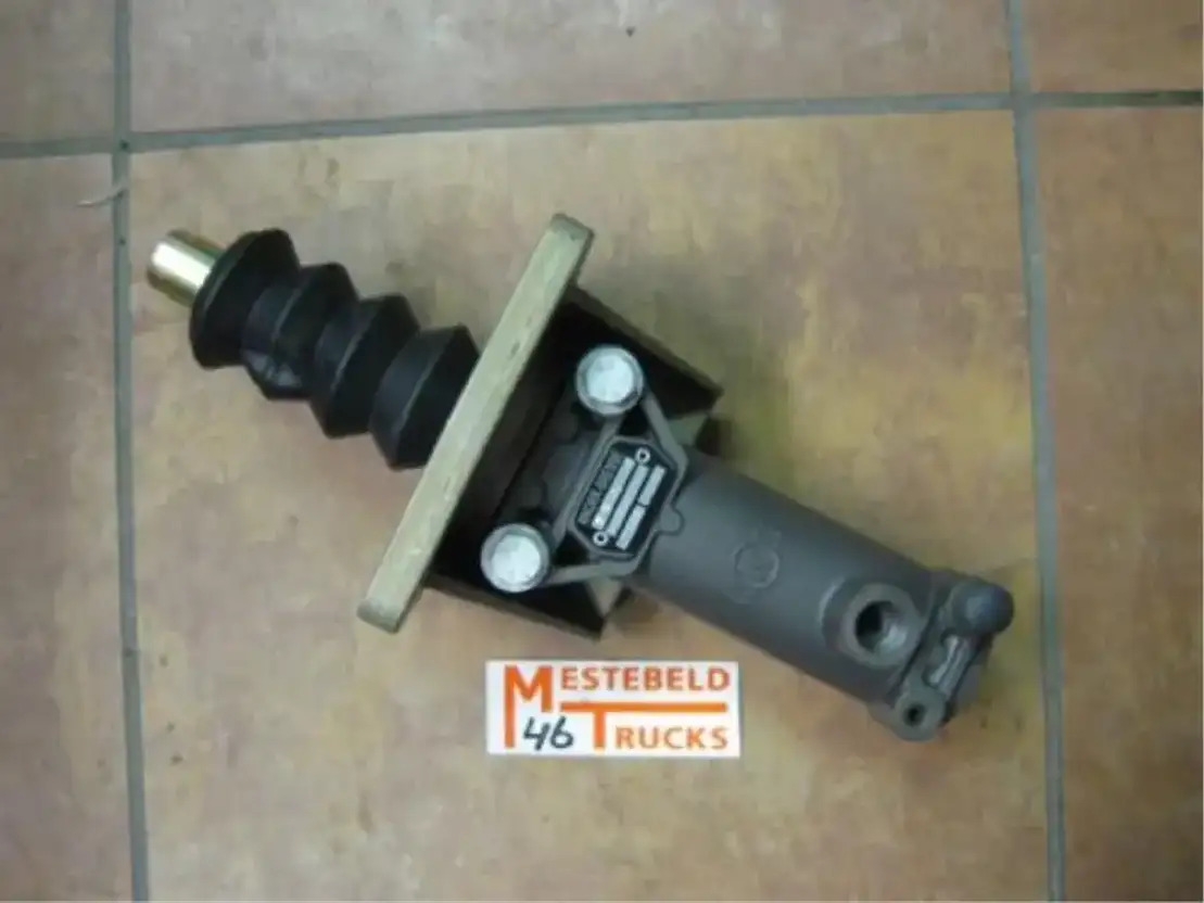 Iveco Pomp - Clutch and parts for Truck: picture 1 Iveco Pomp - Clutch and parts for Truck: picture 1