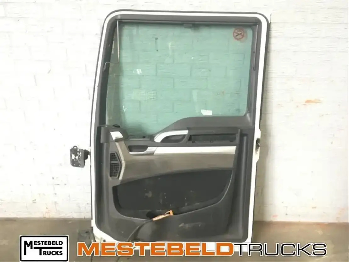 MAN Deur TGX rechts - Cab and interior for Truck: picture 2 MAN Deur TGX rechts - Cab and interior for Truck: picture 2