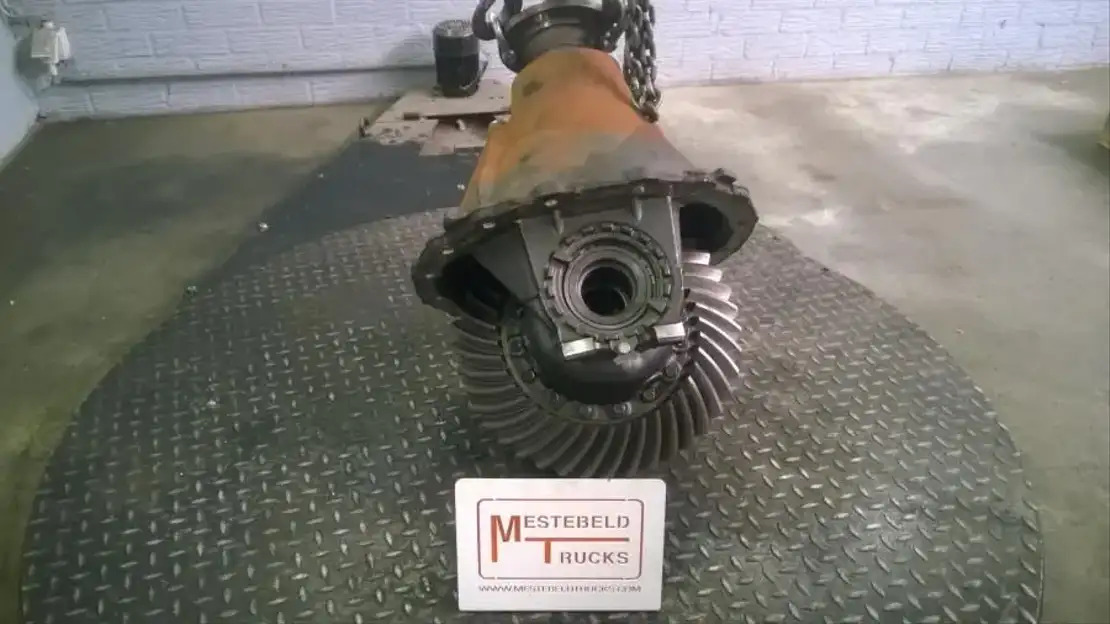 Mercedes-Benz Differentieel R 440-13A - Rear axle for Truck: picture 1 Mercedes-Benz Differentieel R 440-13A - Rear axle for Truck: picture 1