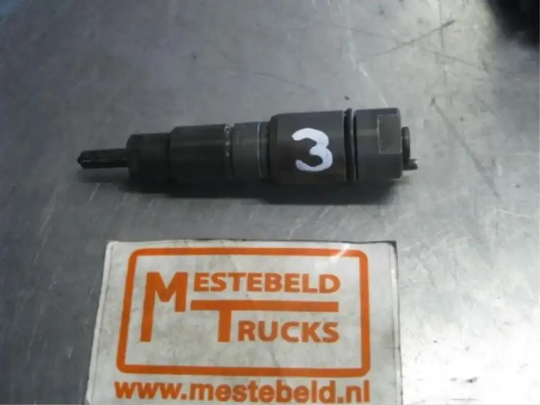 Mercedes-Benz Injector Atego - Injector for Truck: picture 1 Mercedes-Benz Injector Atego - Injector for Truck: picture 1