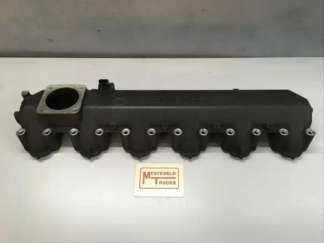 Mercedes-Benz Inlaatspruitstuk OM457 - Intake manifold for Truck: picture 1 Mercedes-Benz Inlaatspruitstuk OM457 - Intake manifold for Truck: picture 1