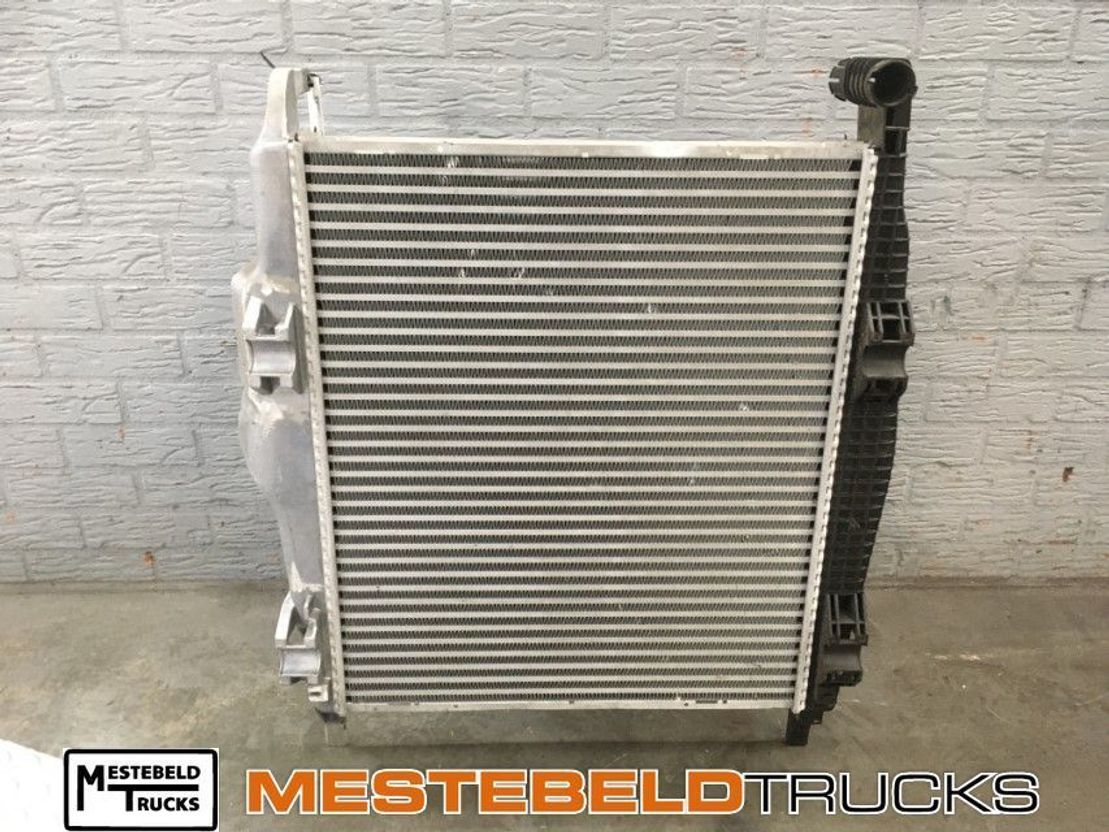 Mercedes-Benz Intercooler - Cooling system for Truck: picture 1 Mercedes-Benz Intercooler - Cooling system for Truck: picture 1