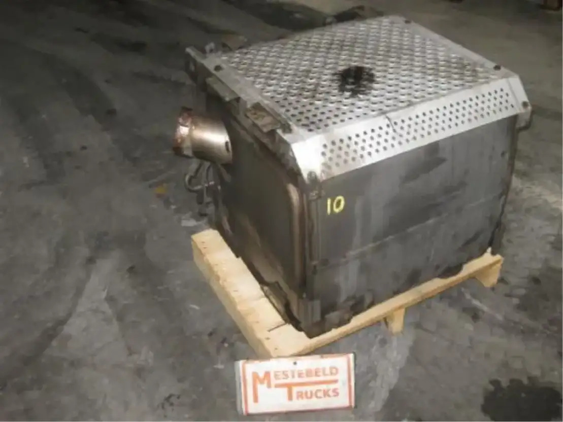 Mercedes-Benz Katalysator - Muffler/ Exhaust system for Truck: picture 1 Mercedes-Benz Katalysator - Muffler/ Exhaust system for Truck: picture 1