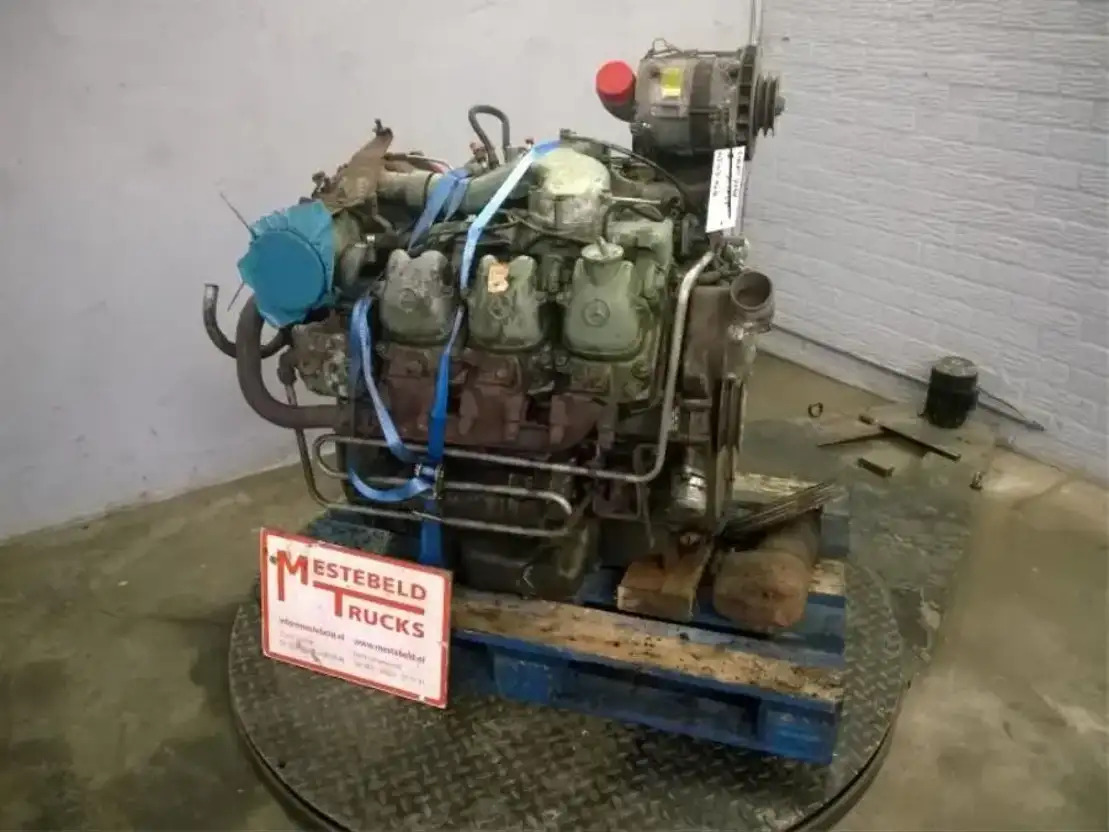 Mercedes-Benz Motor OM 421 A - Engine for Truck: picture 1 Mercedes-Benz Motor OM 421 A - Engine for Truck: picture 1