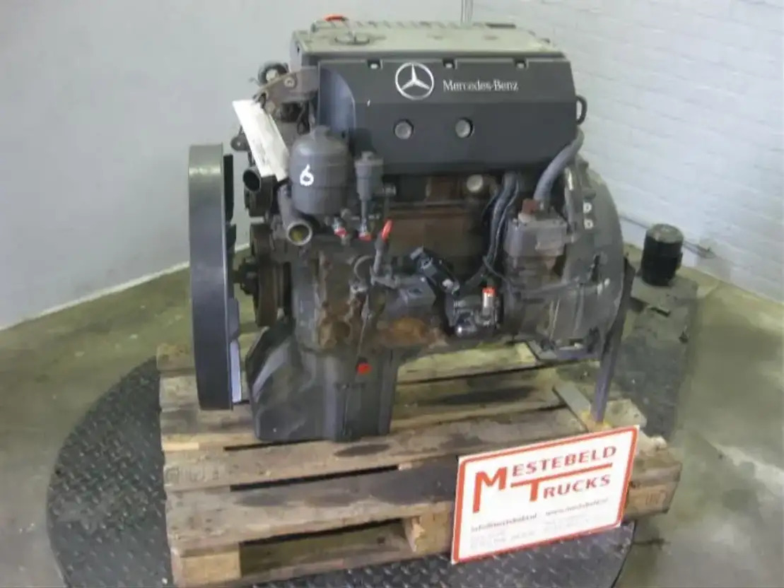 Mercedes-Benz Motor OM 904 LA III - Engine for Truck: picture 2 Mercedes-Benz Motor OM 904 LA III - Engine for Truck: picture 2