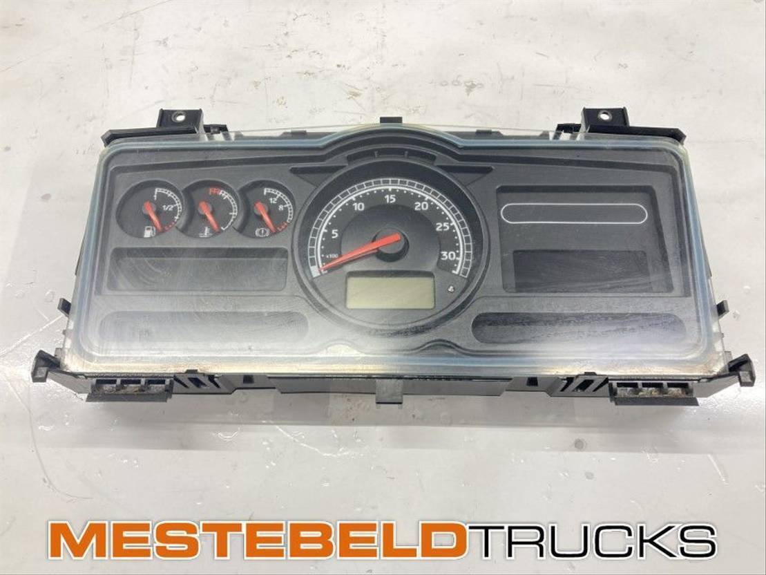 Renault Instrumentenpaneel - Electrical system for Truck: picture 1 Renault Instrumentenpaneel - Electrical system for Truck: picture 1