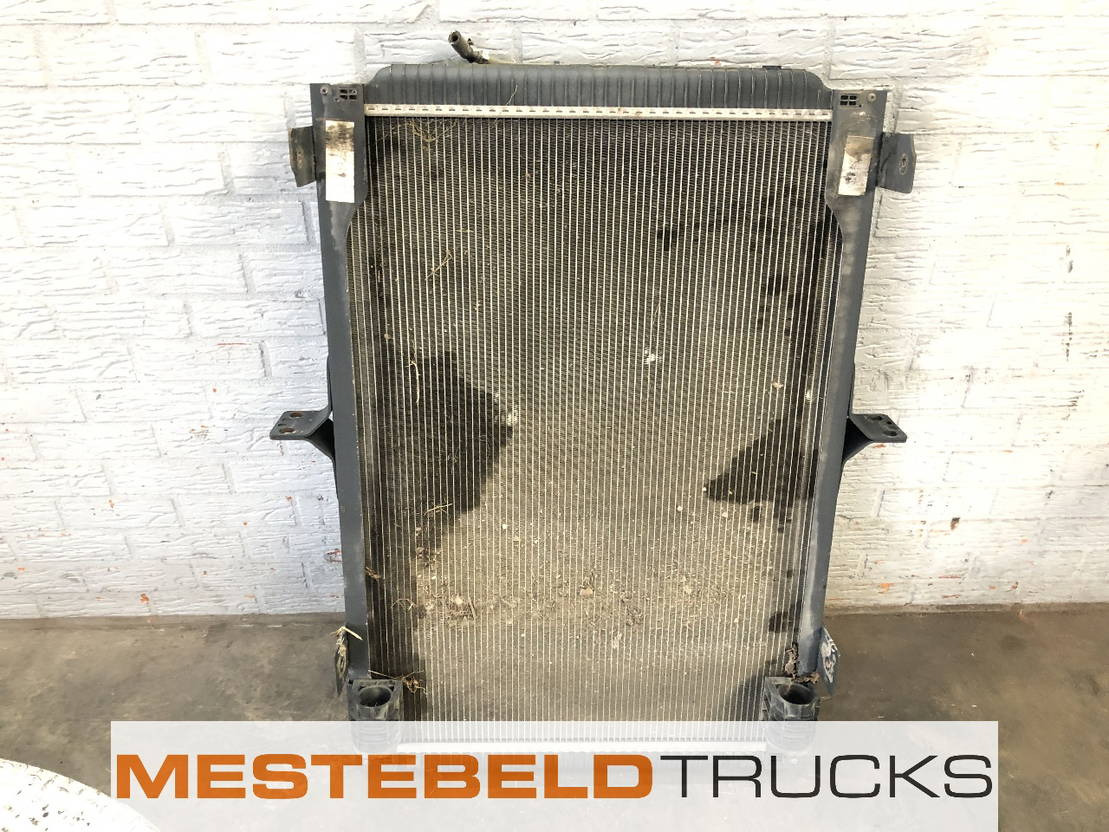 Renault Radiateur Premium - Radiator for Truck: picture 1 Renault Radiateur Premium - Radiator for Truck: picture 1