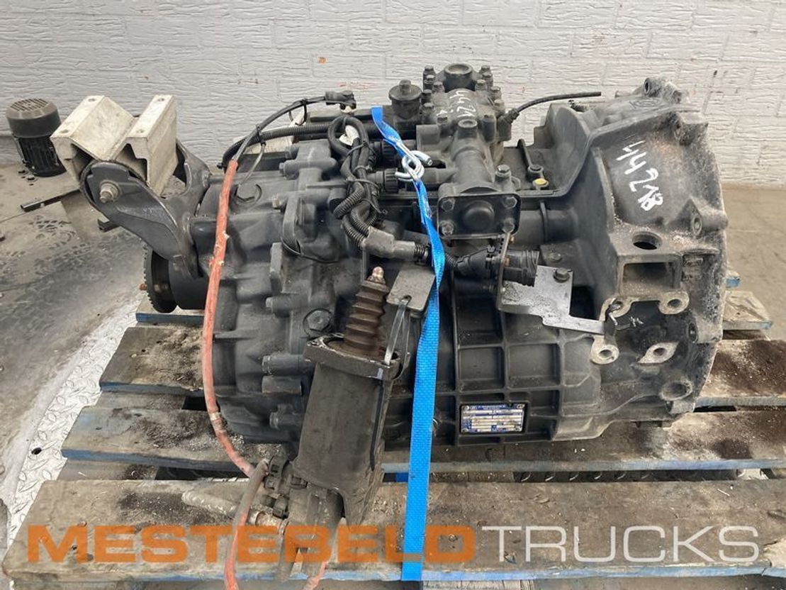 Renault Versnellingsbak 6 S 800 TO - Gearbox for Truck: picture 4 Renault Versnellingsbak 6 S 800 TO - Gearbox for Truck: picture 4
