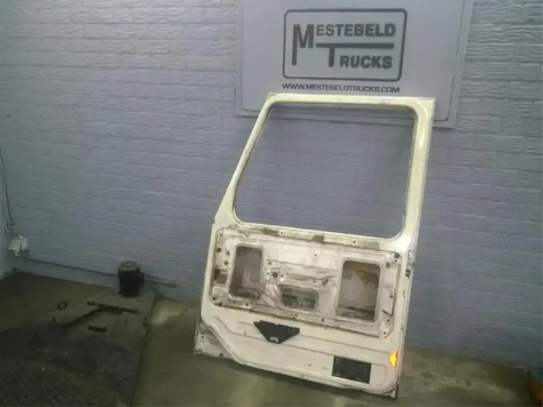 Scania P ortier 3-serie - Cab and interior for Truck: picture 1 Scania P ortier 3-serie - Cab and interior for Truck: picture 1