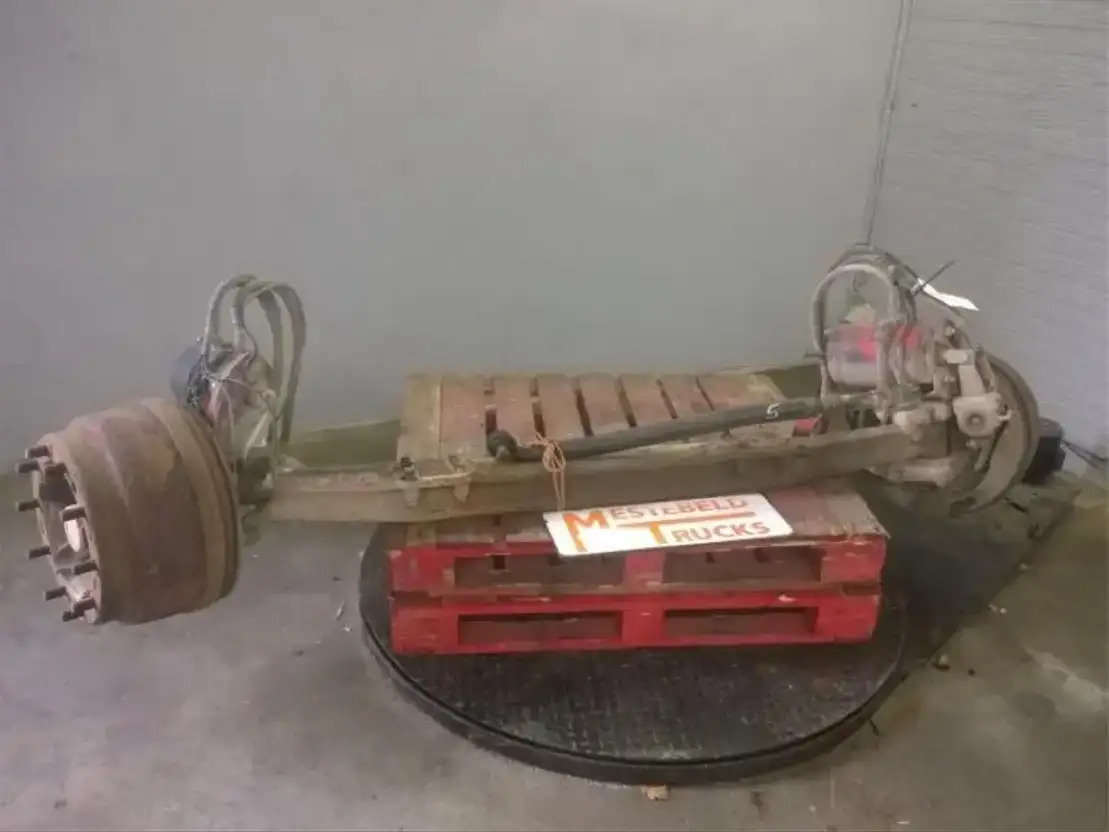 Scania Vooras 3 serie 8x4 - Front axle for Truck: picture 1 Scania Vooras 3 serie 8x4 - Front axle for Truck: picture 1