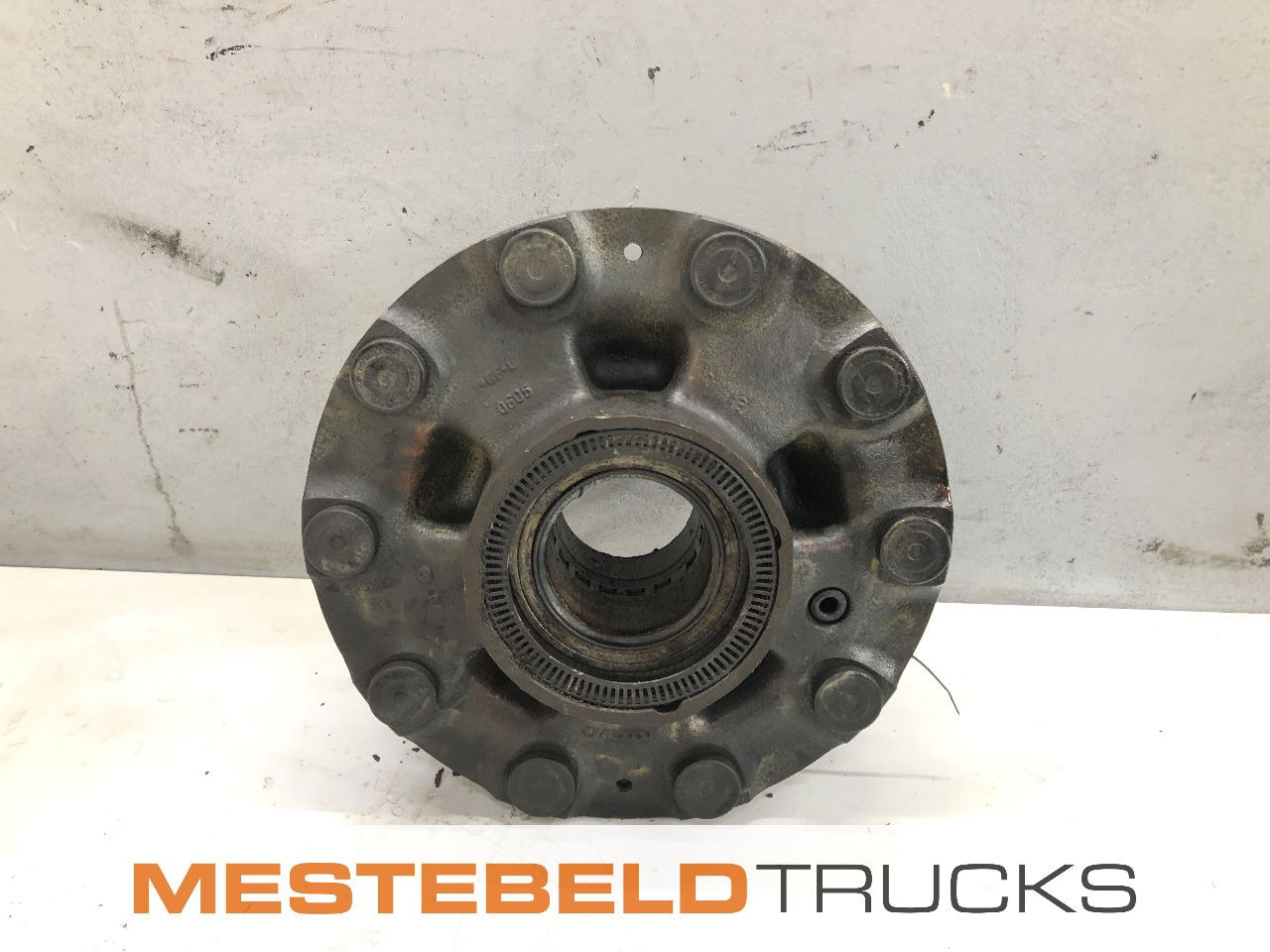 Volvo Achteras naaf FM 7 - Rear axle for Truck: picture 1 Volvo Achteras naaf FM 7 - Rear axle for Truck: picture 1