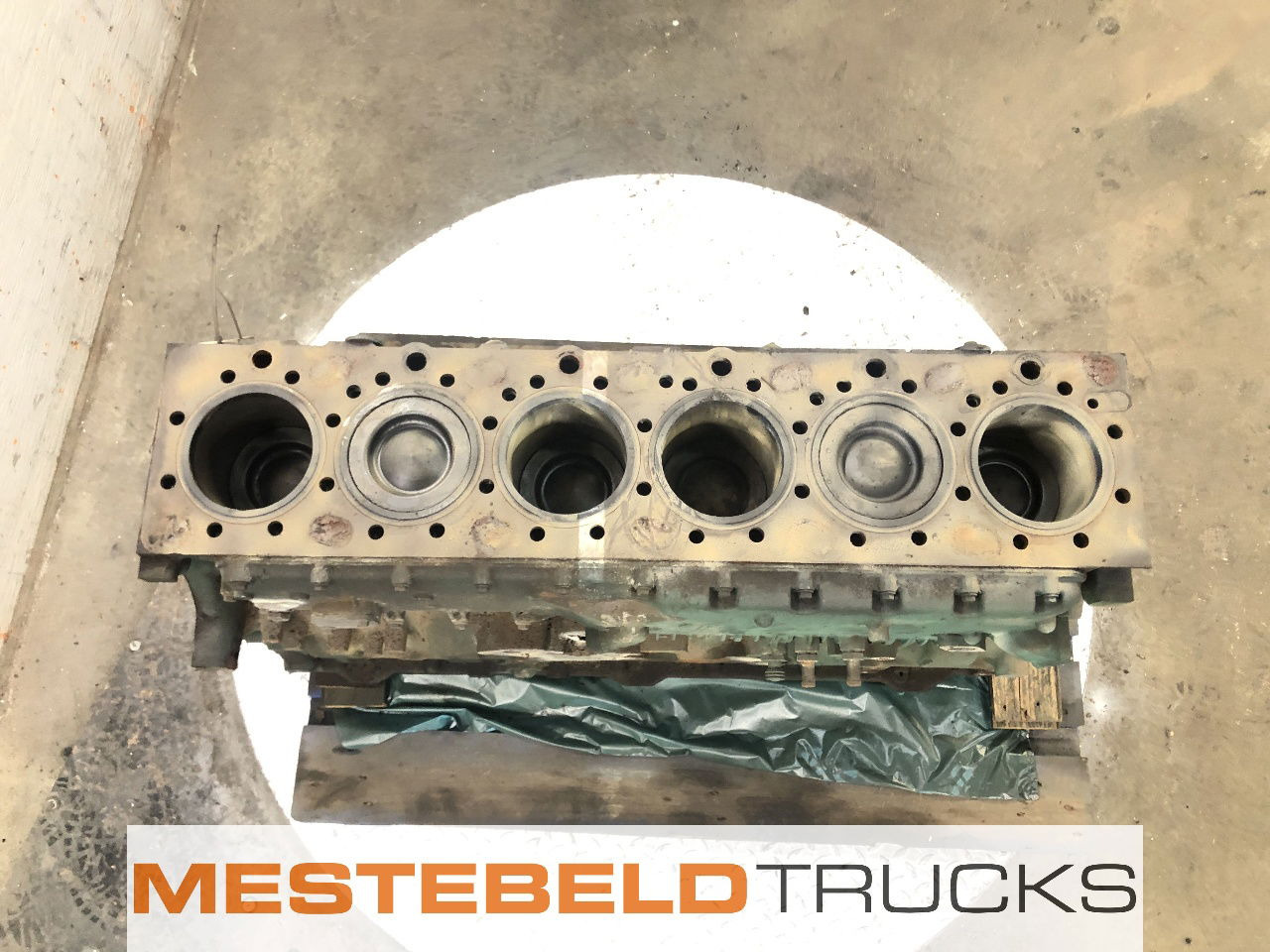 Volvo Draaiend gedeelte FH - Engine for Truck: picture 5 Volvo Draaiend gedeelte FH - Engine for Truck: picture 5