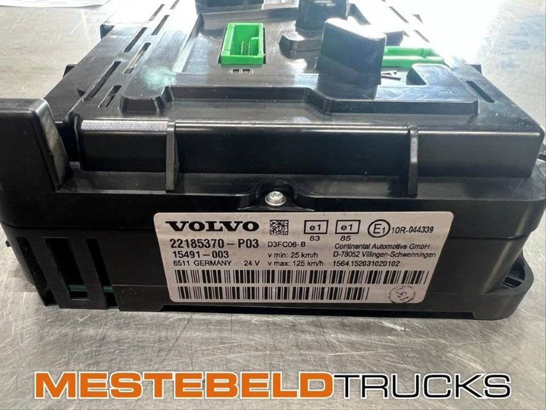 Volvo Instrumentenpaneel - Electrical system for Truck: picture 2 Volvo Instrumentenpaneel - Electrical system for Truck: picture 2
