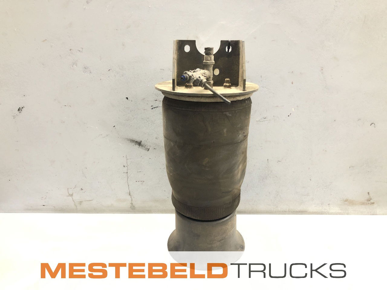 Volvo Luchtbalg FL240 - Brake parts for Truck: picture 1 Volvo Luchtbalg FL240 - Brake parts for Truck: picture 1