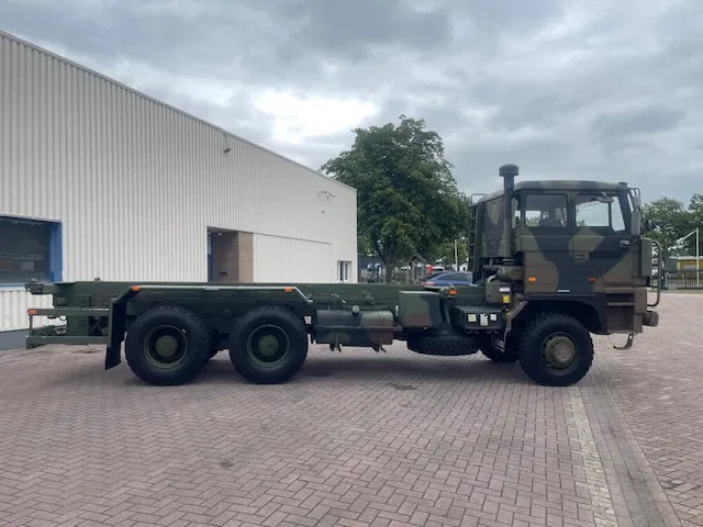 Cab chassis truck DAF 3600 6x6: picture 20