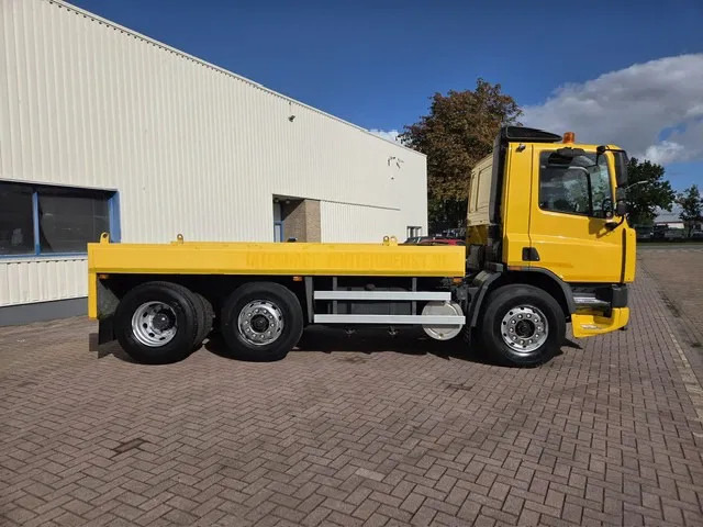 DAF CF 75.250 6x2 Euro 2 Automatic NL-Truck Original KM'S - Cab chassis truck: picture 2 DAF CF 75.250 6x2 Euro 2 Automatic NL-Truck Original KM'S - Cab chassis truck: picture 2
