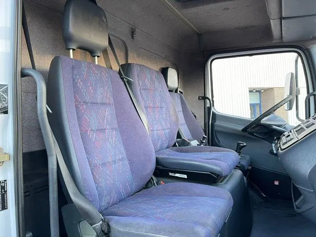 Box truck Mercedes-Benz Atego 818 EURO 3 Full Steel Manual Gear-box NL-Truck: picture 17