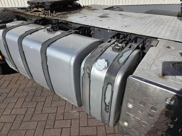 Volvo FM 400 NL-TRUCK - Tractor unit: picture 2 Volvo FM 400 NL-TRUCK - Tractor unit: picture 2
