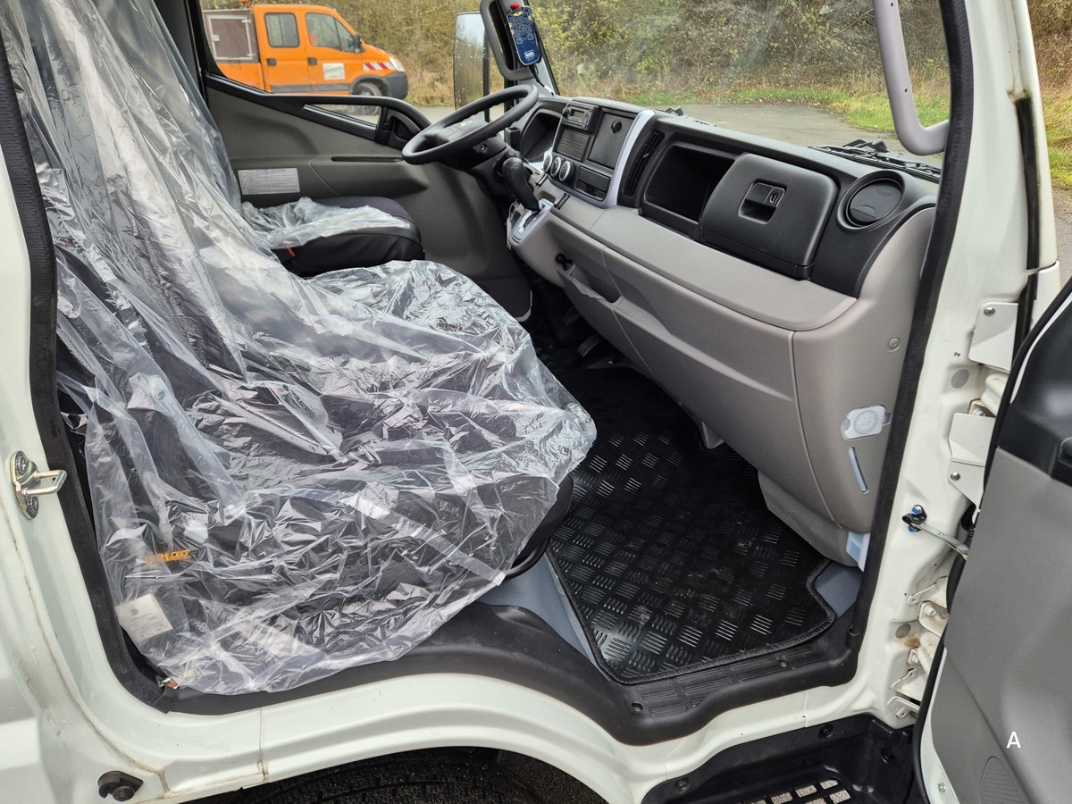 New Hook lift truck FUSO 3C15 Duonic Aut.City Abrollkipper AHK 3.5T: picture 14
