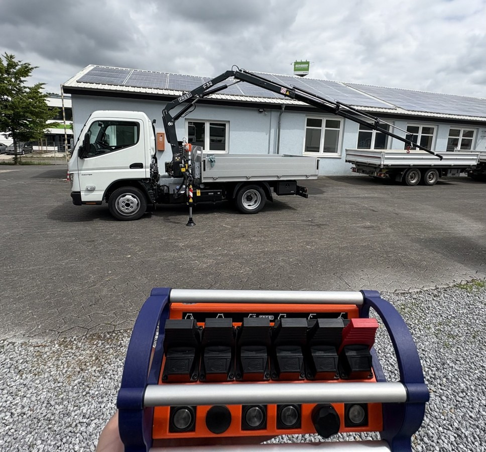 FUSO 3S15 Alu Pritsche 2.80m Ladekran Funk! sofort ve - Crane truck, Dropside/ Flatbed truck: picture 5 FUSO 3S15 Alu Pritsche 2.80m Ladekran Funk! sofort ve - Crane truck, Dropside/ Flatbed truck: picture 5