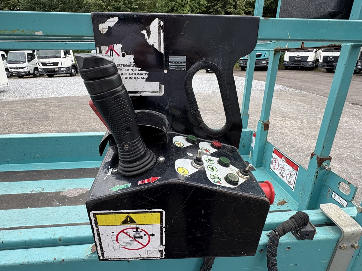 GENIE Haulotte Compact 8 baugleich GS 2032 sofort verf - Scissor lift: picture 5 GENIE Haulotte Compact 8 baugleich GS 2032 sofort verf - Scissor lift: picture 5