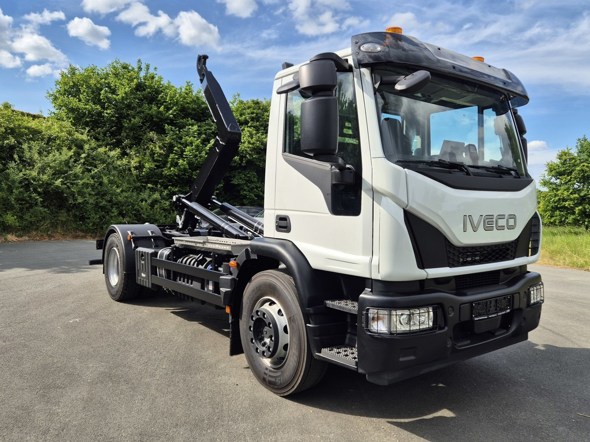 IVECO Euro Cargo 180E32 4x2 Abrollkipper Teleskoparm - Hook lift truck: picture 2 IVECO Euro Cargo 180E32 4x2 Abrollkipper Teleskoparm - Hook lift truck: picture 2