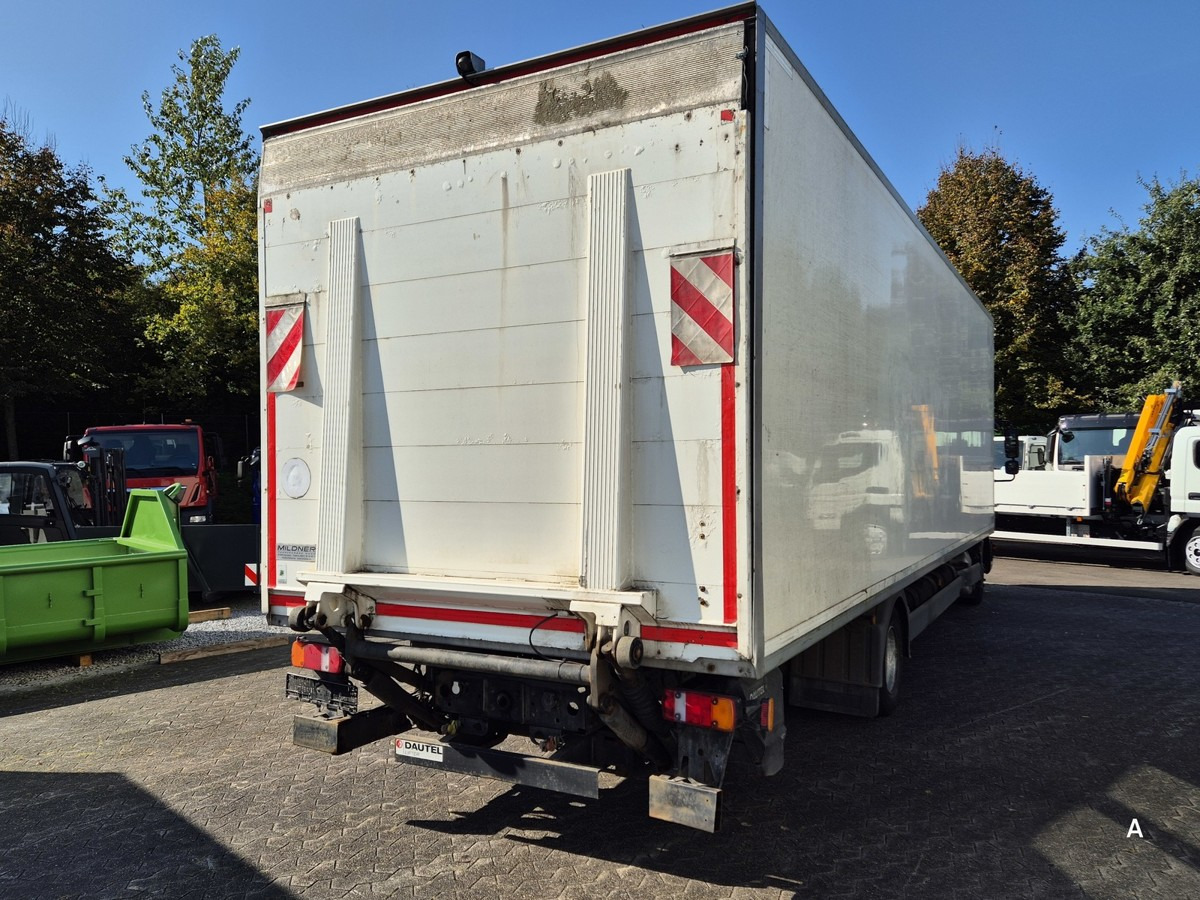 MAN TGL 12.250 BL Kühlkoffer 8,20m LBW - Refrigerator truck: picture 4 MAN TGL 12.250 BL Kühlkoffer 8,20m LBW - Refrigerator truck: picture 4